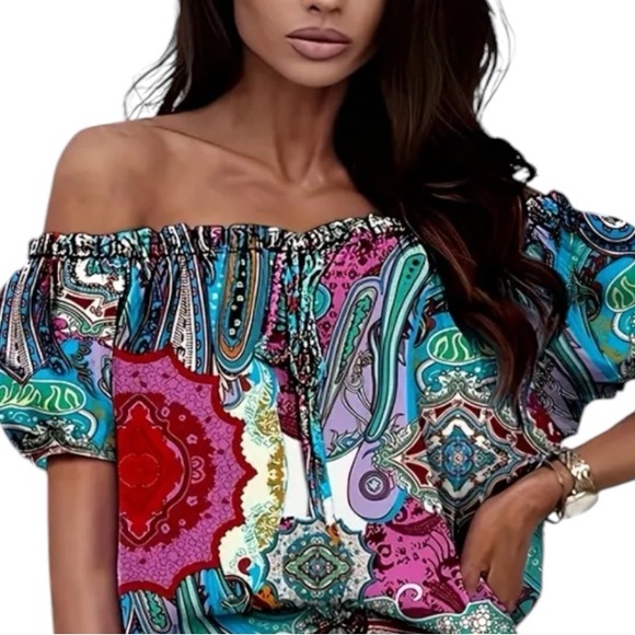 Colorful Paisley Off-Shoulder 2 piece Short Set - Picture 2 of 11